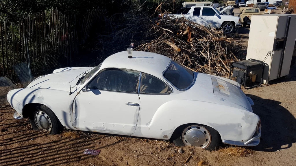 Volkswagen Karmann Ghia