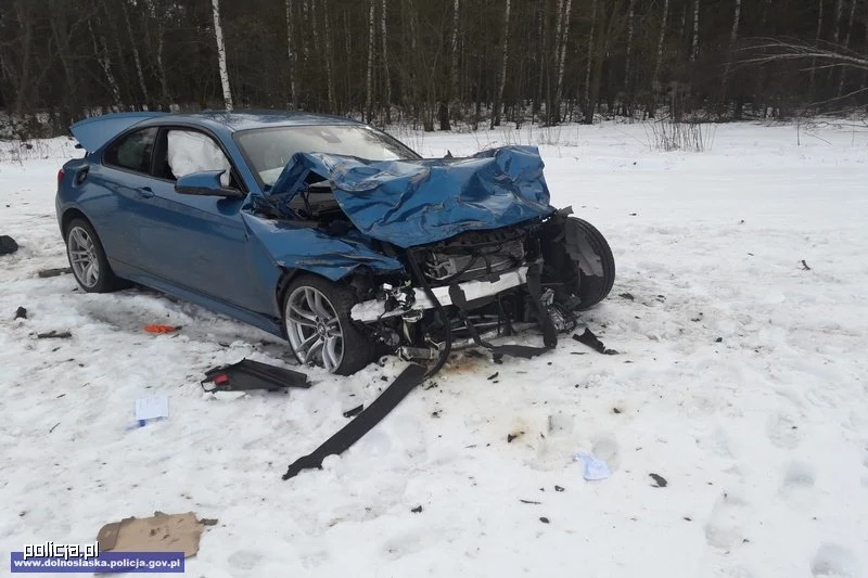 Sprawca porzucił auto i uciekł