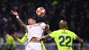 Memphis Depay w meczu z Barceloną