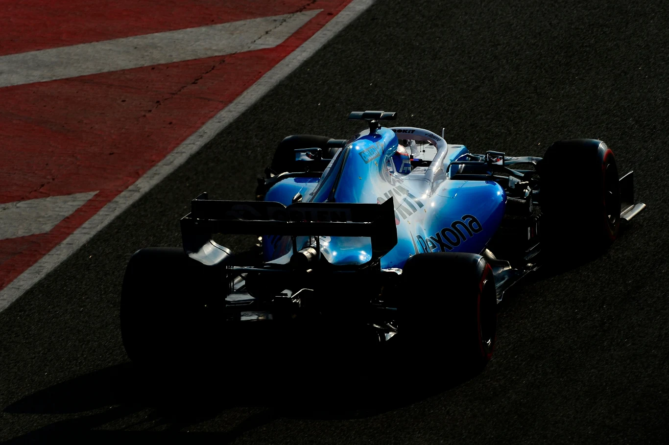 George Russella złapała noc