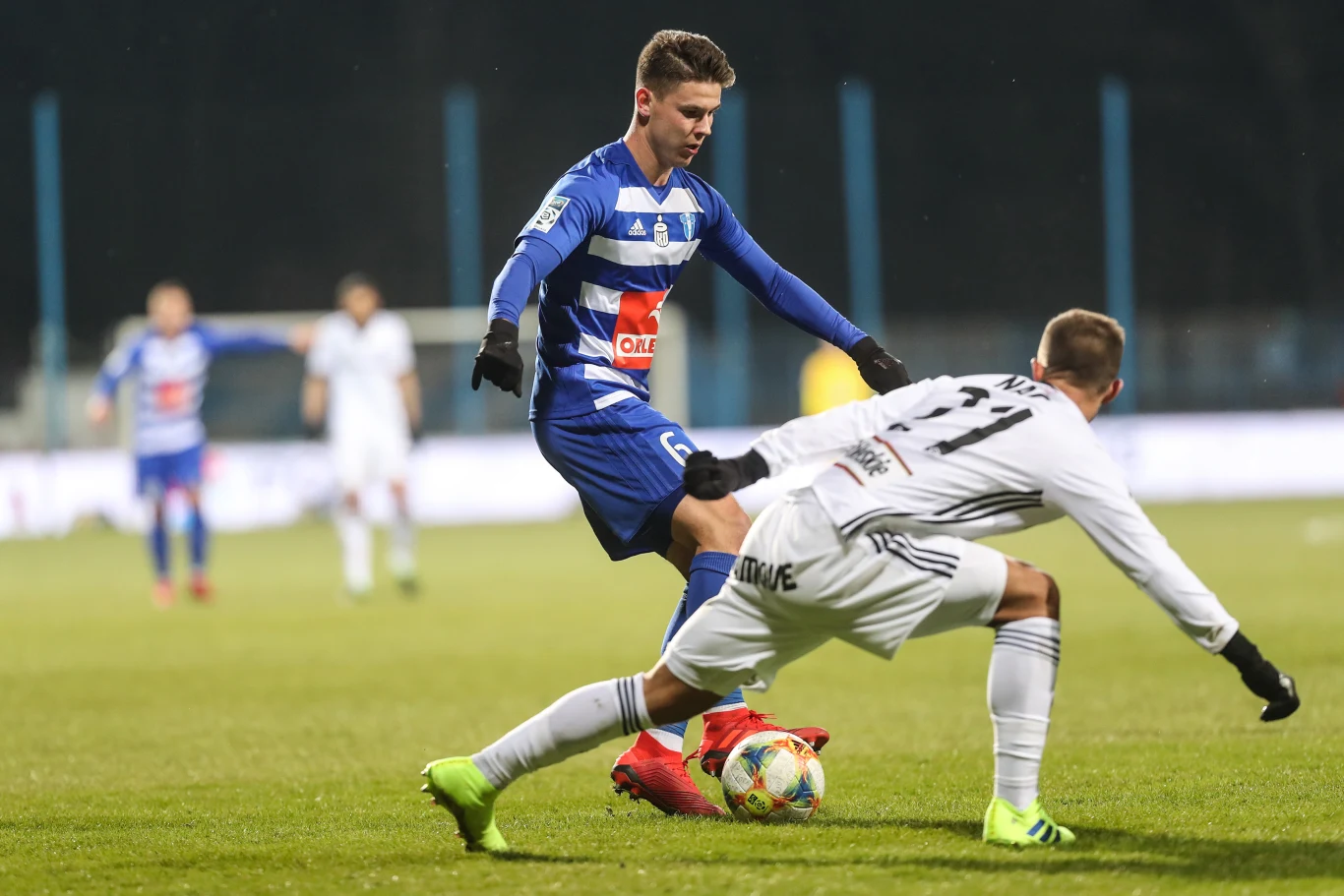 Damian Rasak w meczu z Legią Damian Rasak w meczu z Legią