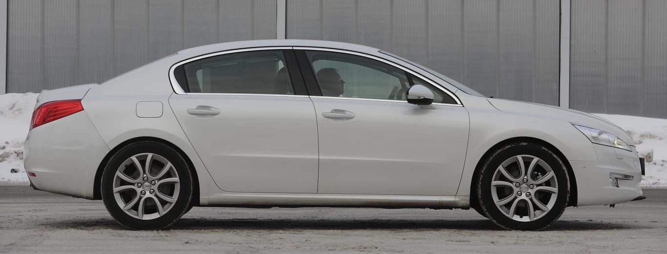 SEDAN: jest najtańszy, ale ze względu na ograniczoną funkcjonalność nie cieszy się zbyt dużym wzięciem.