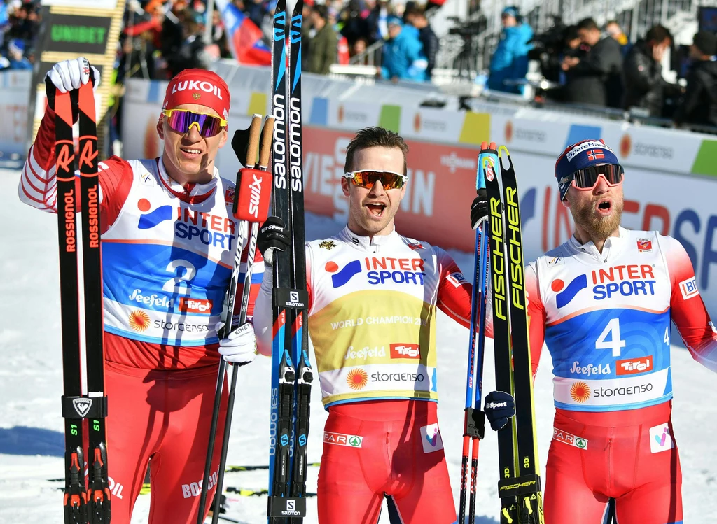 Od lewej: Aleksander Bołszunow, Sjur Roethe i Martin Johnsrud Sundby Od lewej: Aleksander Bołszunow, Sjur Roethe i Martin Johnsrud Sundby