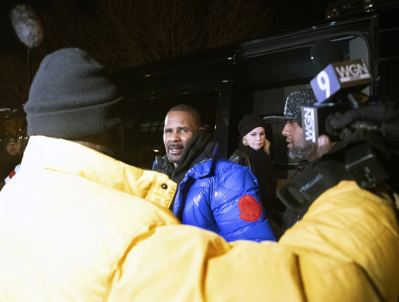 R. Kelly oddał się w ręce policji