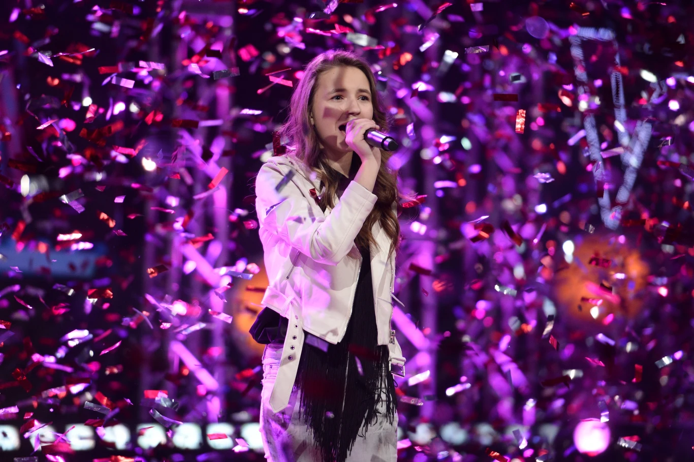 Ania Dąbrowska została zwyciężczynią drugiej edycji "The Voice Kids". Zobacz zdjęcia z finału programu. Ania Dąbrowska została zwyciężczynią drugiej edycji "The Voice Kids". Zobacz zdjęcia z finału programu.