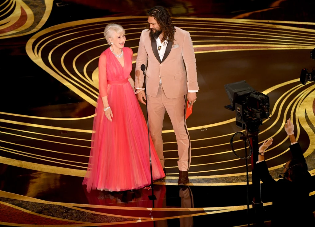 Helen Mirren i Jason Momoa Helen Mirren i Jason Momoa