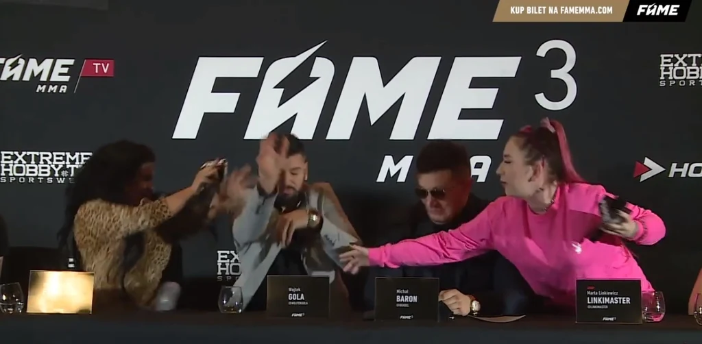 Monika 'Esmeralda' Godlewska i Marta Linkiewicz na konferencji gali FAME MMA 3 Monika 'Esmeralda' Godlewska i Marta Linkiewicz na konferencji gali FAME MMA 3