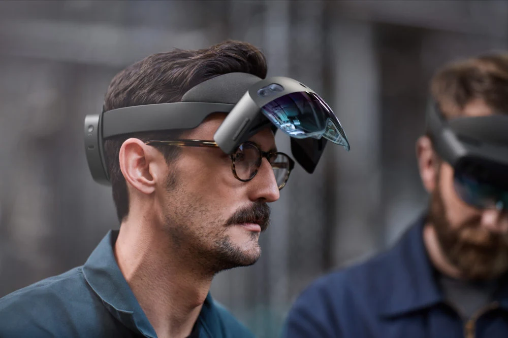 HoloLens 2 - nowa wizja komputera (gogli) mixed reality HoloLens 2 - nowa wizja komputera (gogli) mixed reality