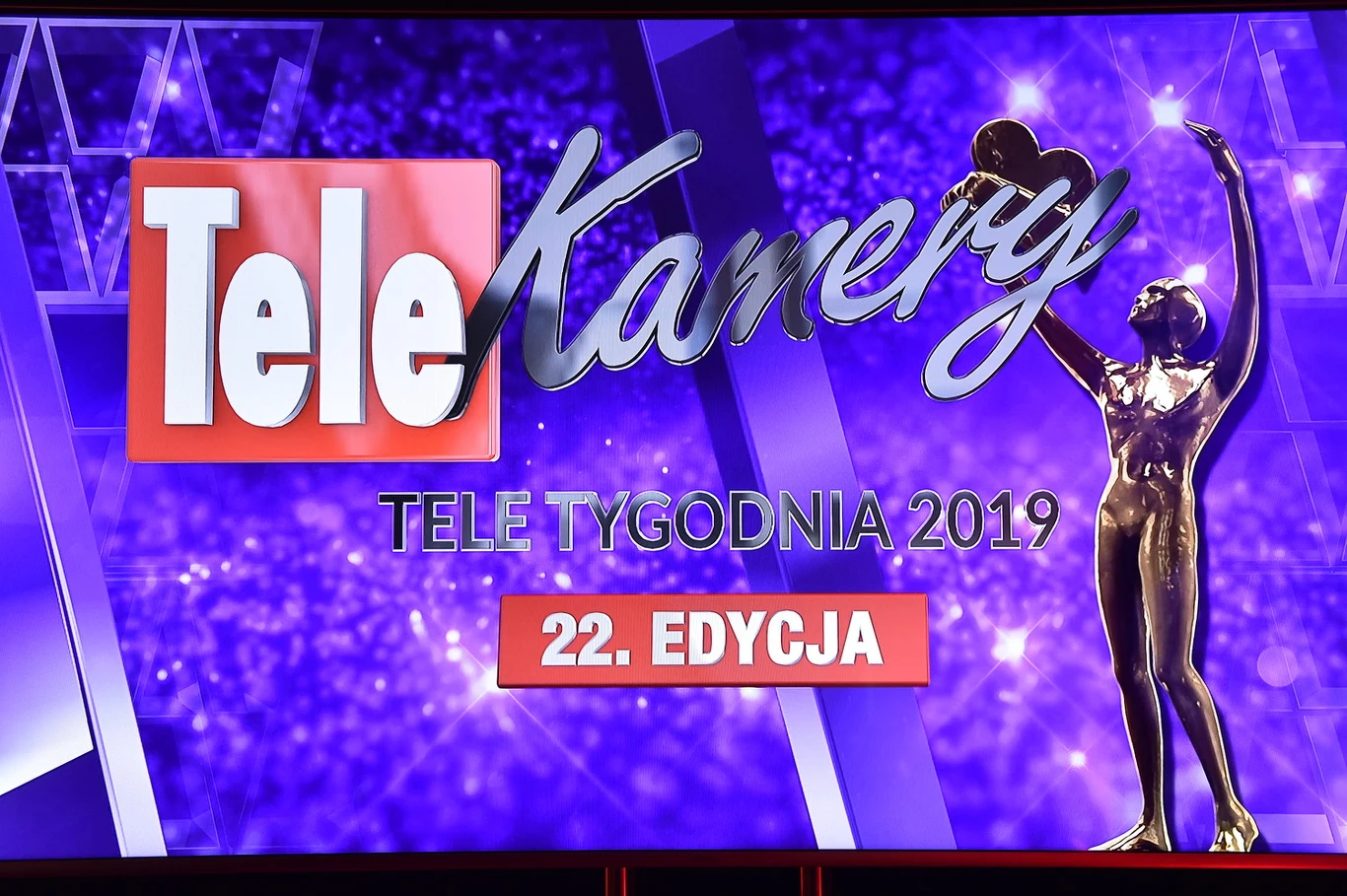 Magazyn "Tele Tydzień" już po raz 22. ogłosi wyniki plebiscytu Telekamery Tele Tygodnia. Uroczysta gala odbywa się 25 lutego wieczorem w Arkadach Kubickiego Zamku Królewskiego w Warszawie. Które gwiazdy pojawiły się na czerwonym dywanie? Magazyn "Tele Tydzień" już po raz 22. ogłosi wyniki plebiscytu Telekamery Tele Tygodnia. Uroczysta gala odbywa się 25 lutego wieczorem w Arkadach Kubickiego Zamku Królewskiego w Warszawie. Które gwiazdy pojawiły się na czerwonym dywanie?
