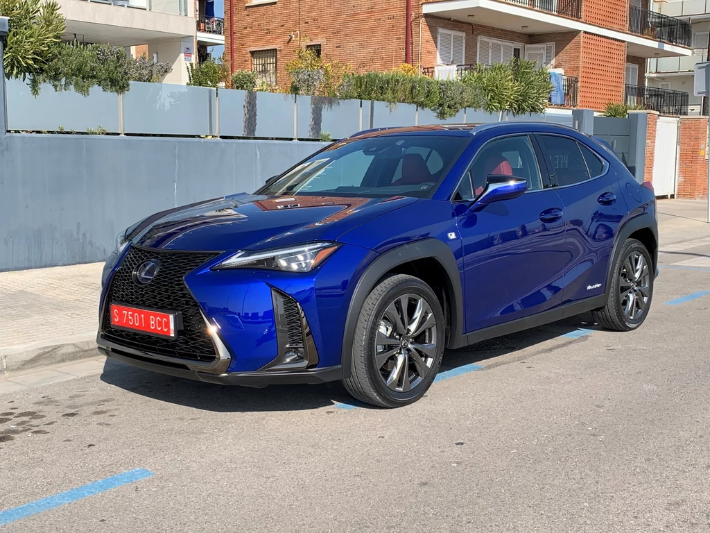 Lexus UX