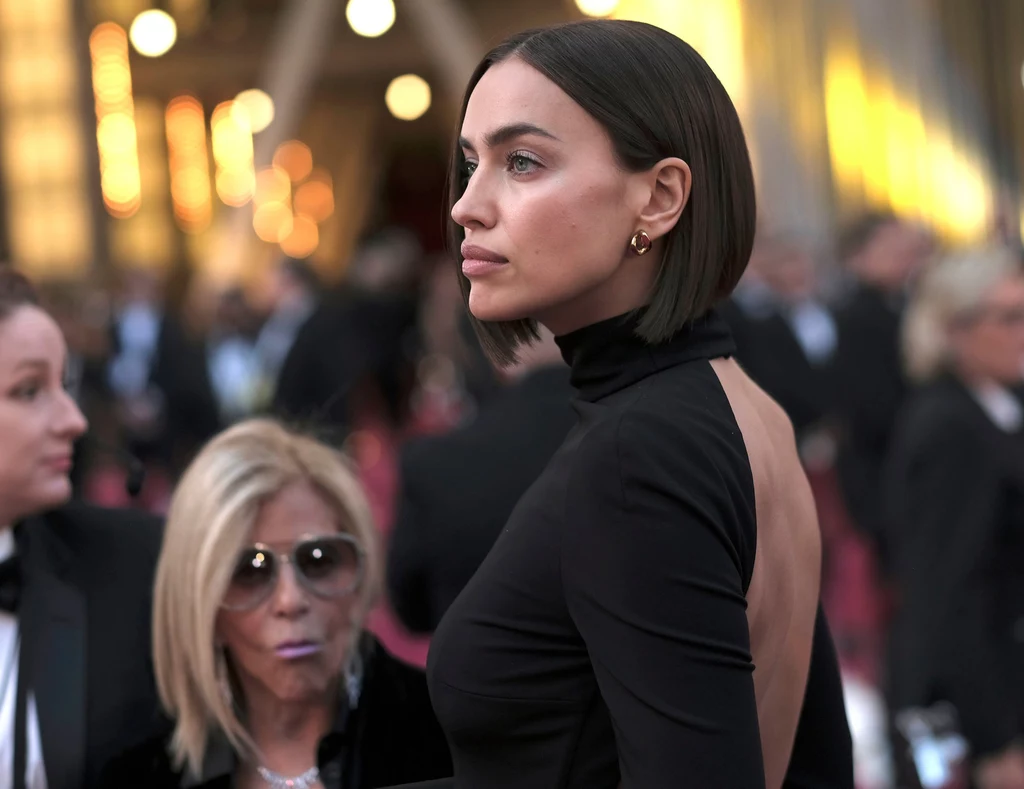 Irina Shayk w najmodniejszym cięciu sezonu 