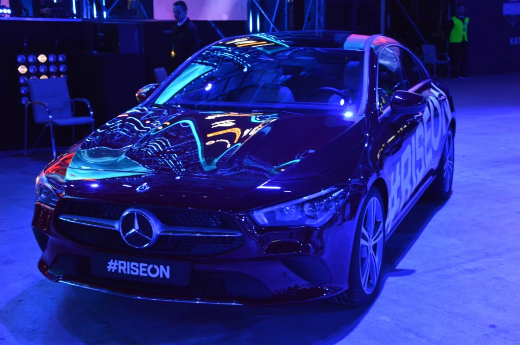 Na ESL One nie mogło zabraknąć świetnie zorganizowanych stoisk Mercedesa Na ESL One nie mogło zabraknąć świetnie zorganizowanych stoisk Mercedesa