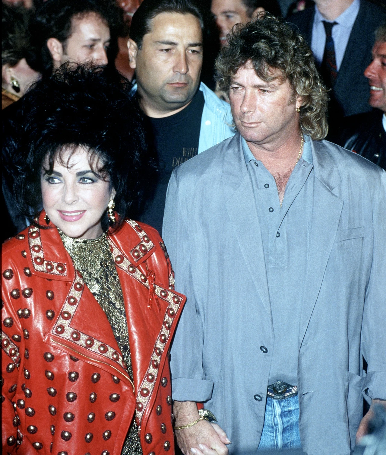 Po rozstaniach z Burtonem aktorka związała się z amerykańskim politykiem Johnem Warnerem (1976-82). Jej ostatnim mężem był Larry Fortensky (na zdjęciu), 20 lat młodszy od niej pracownik budowlany. Aktorka poznała Fortensky'ego w szpitalu, gdzie oboje przechodzili kurację odwykową. Pobrali się w październiku 1991 roku. W lutym 1996 roku Taylor wniosła sprawę o rozwód.