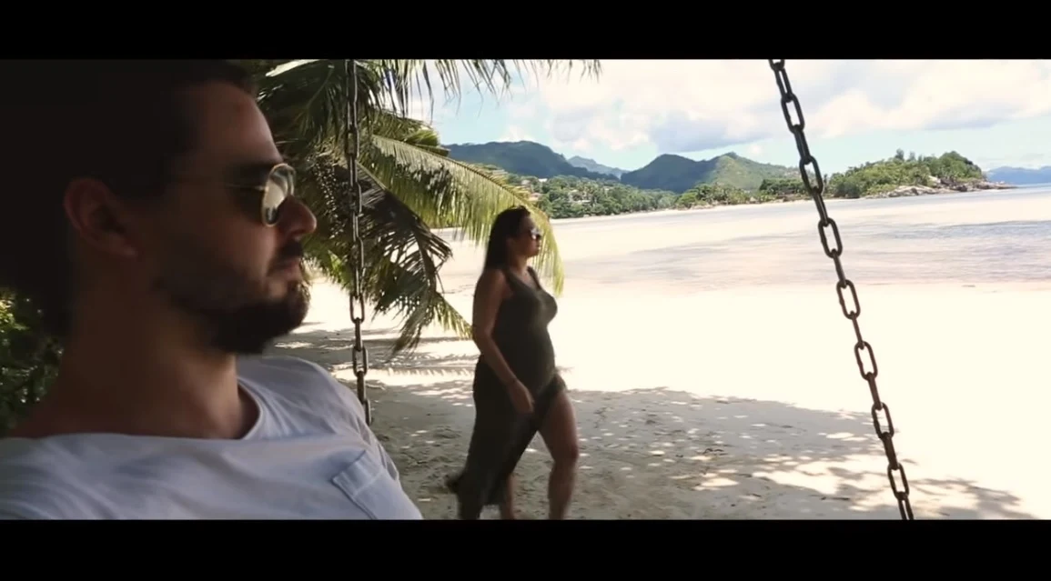 Ewa Farna w teledysku "Ta o nas" 