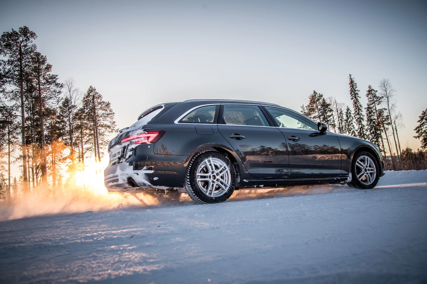 Bridgestone Blizzak LM005 będą dostępne od 2019 roku w 116 rozmiarach (od 14’’ do 22’’), a od 2020 roku w kolejnych 40! Bridgestone Blizzak LM005 będą dostępne od 2019 roku w 116 rozmiarach (od 14’’ do 22’’), a od 2020 roku w kolejnych 40!
