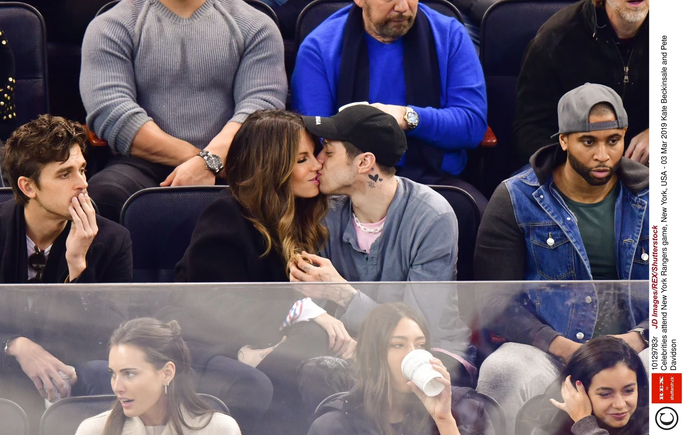 Kate Beckinsale towarzyszyła Pete Davidsonowi podczas meczu hokeja 
