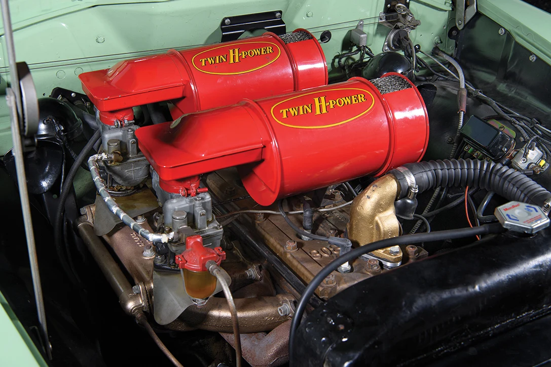 Hudson hornet sedan z 1953 zostanie zlicytowany w weekend 29-30 marca. Fot. RM Sotheby's