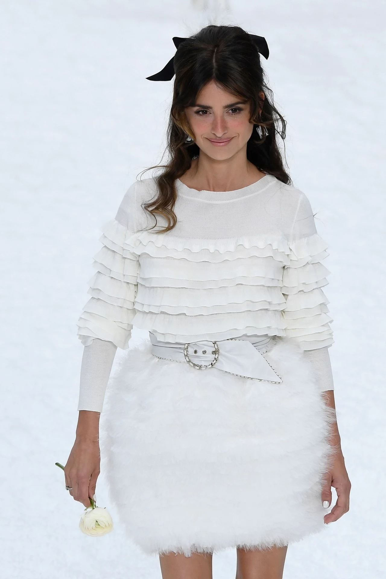 Penelope Cruz na wybiegu Chanel, pokaz jesień/zima 2019. Fot. CHRISTOPHE ARCHAMBAULT/AFP/East News Penelope Cruz na wybiegu Chanel, pokaz jesień/zima 2019. Fot. CHRISTOPHE ARCHAMBAULT/AFP/East News