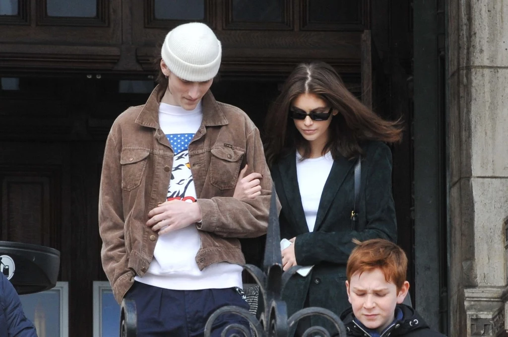 Kaia Gerber i Wellington Grant w Paryżu, fot. ACau/SIPA/SIPA/East News Kaia Gerber i Wellington Grant w Paryżu, fot. ACau/SIPA/SIPA/East News