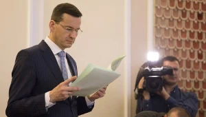 Mateusz Morawiecki czyta już tylko korespondencję służbową