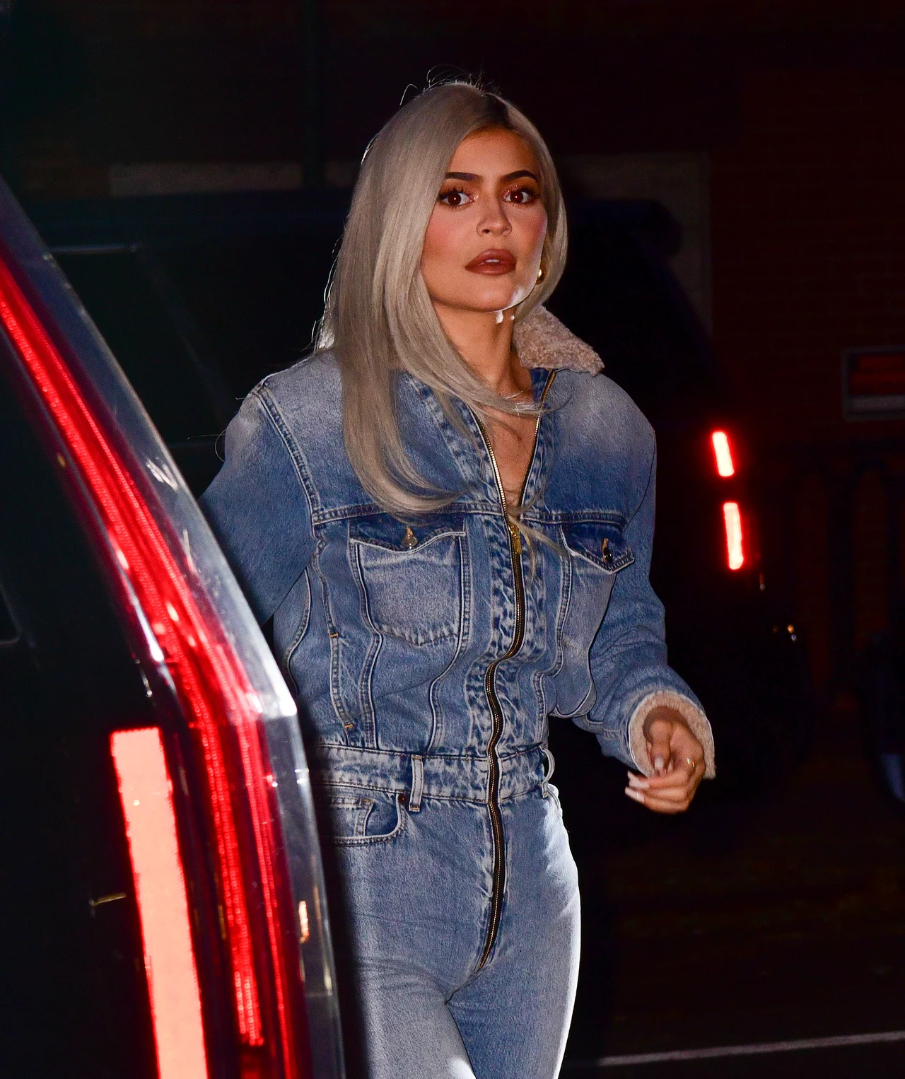 Kylie Jenner jest amerykańską gwiazdą programów typu reality show, ale też pracuje jako modelka. Kylie Jenner jest amerykańską gwiazdą programów typu reality show, ale też pracuje jako modelka.