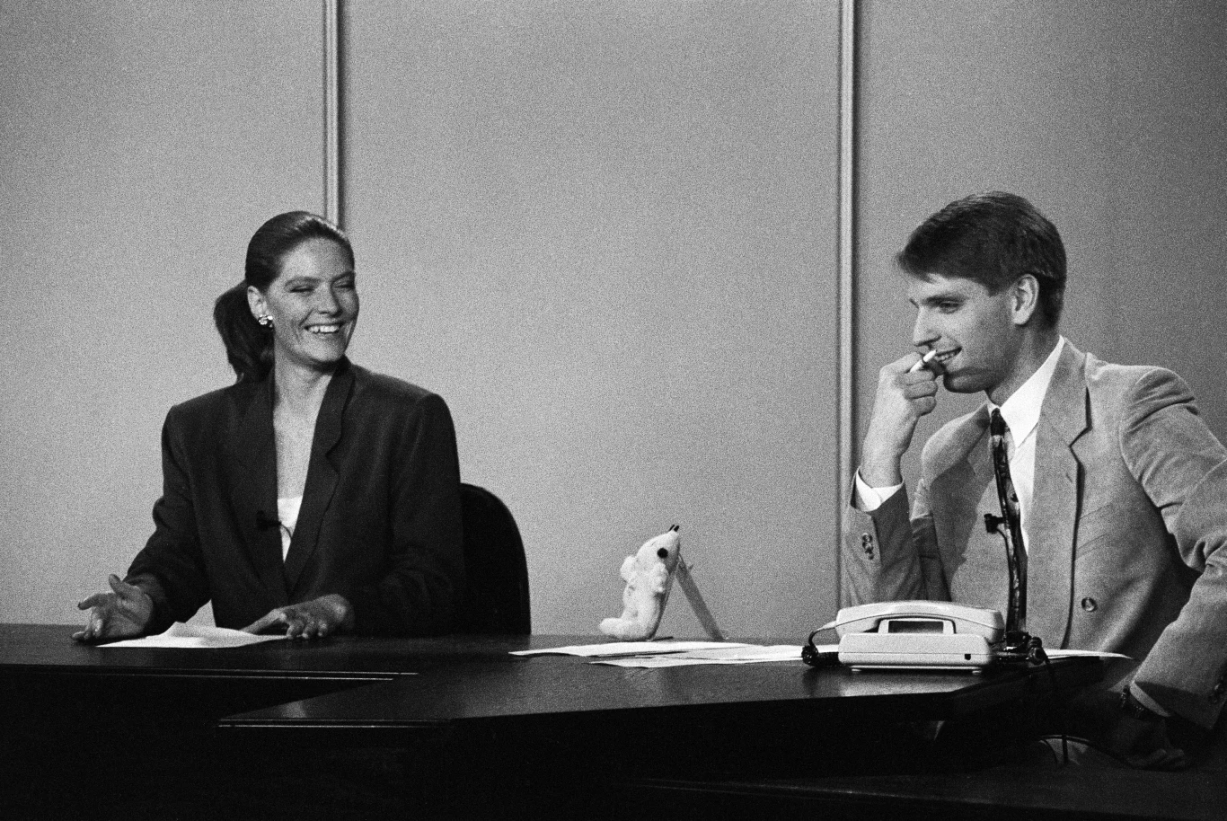 Katarzyna Dowbor i Tomasz Lis w studiu telewizyjnym Katarzyna Dowbor i Tomasz Lis w studiu telewizyjnym