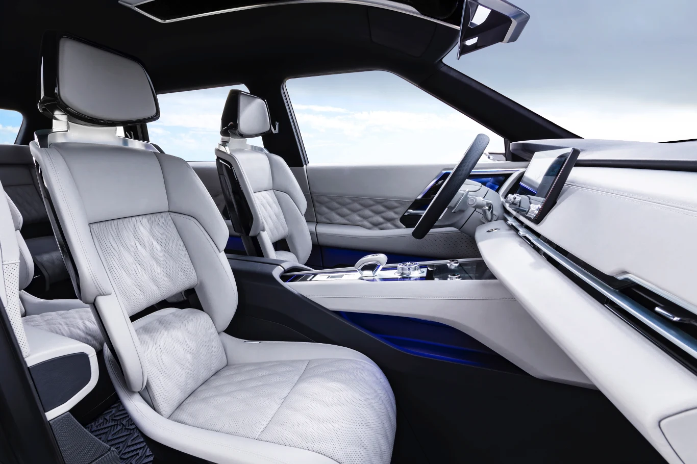 Mitsubishi Engelberg Tourer