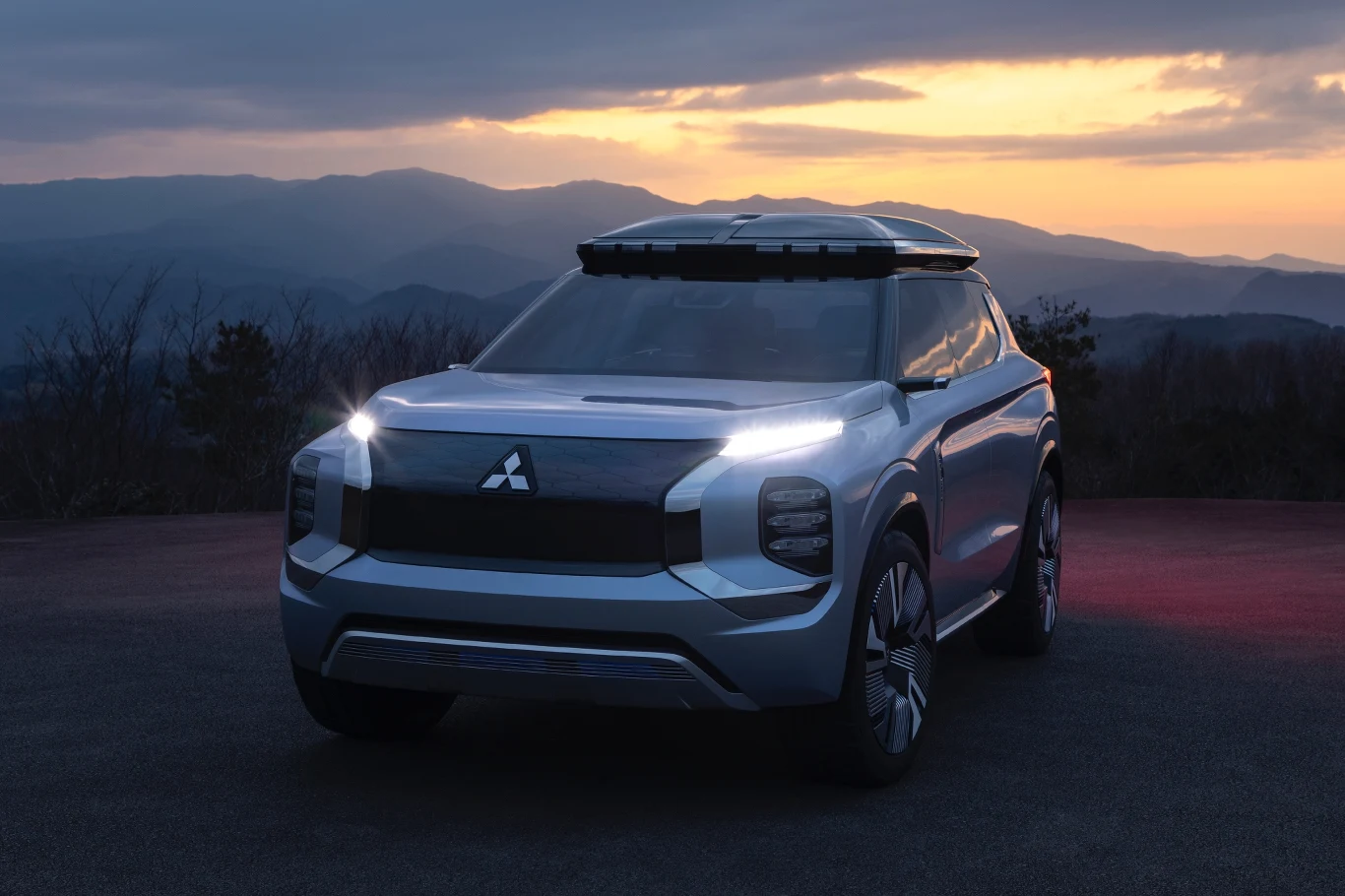 Mitsubishi Engelberg Tourer