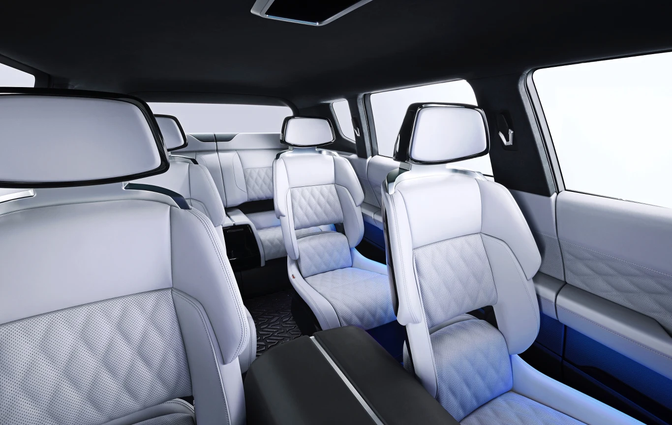 Mitsubishi Engelberg Tourer