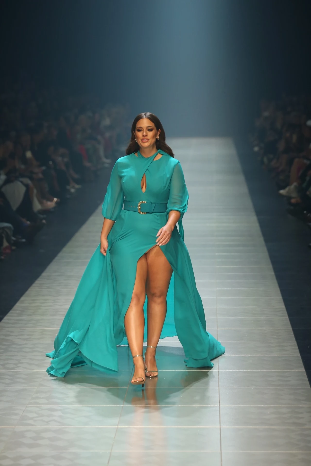 Ashley Graham na australijskim wybiegu, fot. Media-Mode / SplashNews.com/East News Ashley Graham na australijskim wybiegu, fot. Media-Mode / SplashNews.com/East News