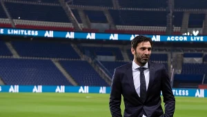 Gigi Buffon na stadionie w Paryżu