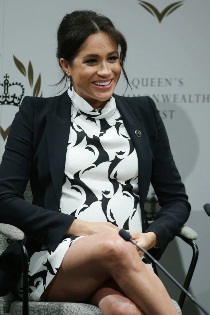 Meghan Markle podczas panelu dyskusyjnego z okazji Dnia Kobiet Meghan Markle podczas panelu dyskusyjnego z okazji Dnia Kobiet
