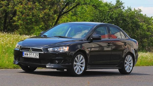 mitsubishi lancer