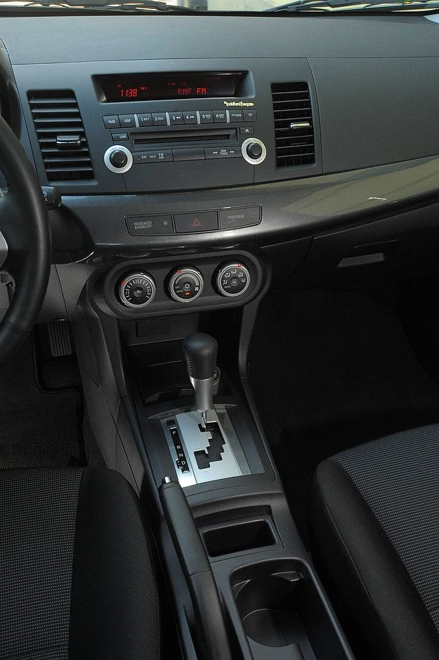 Mitsubishi Lancer (2007-2017) 
