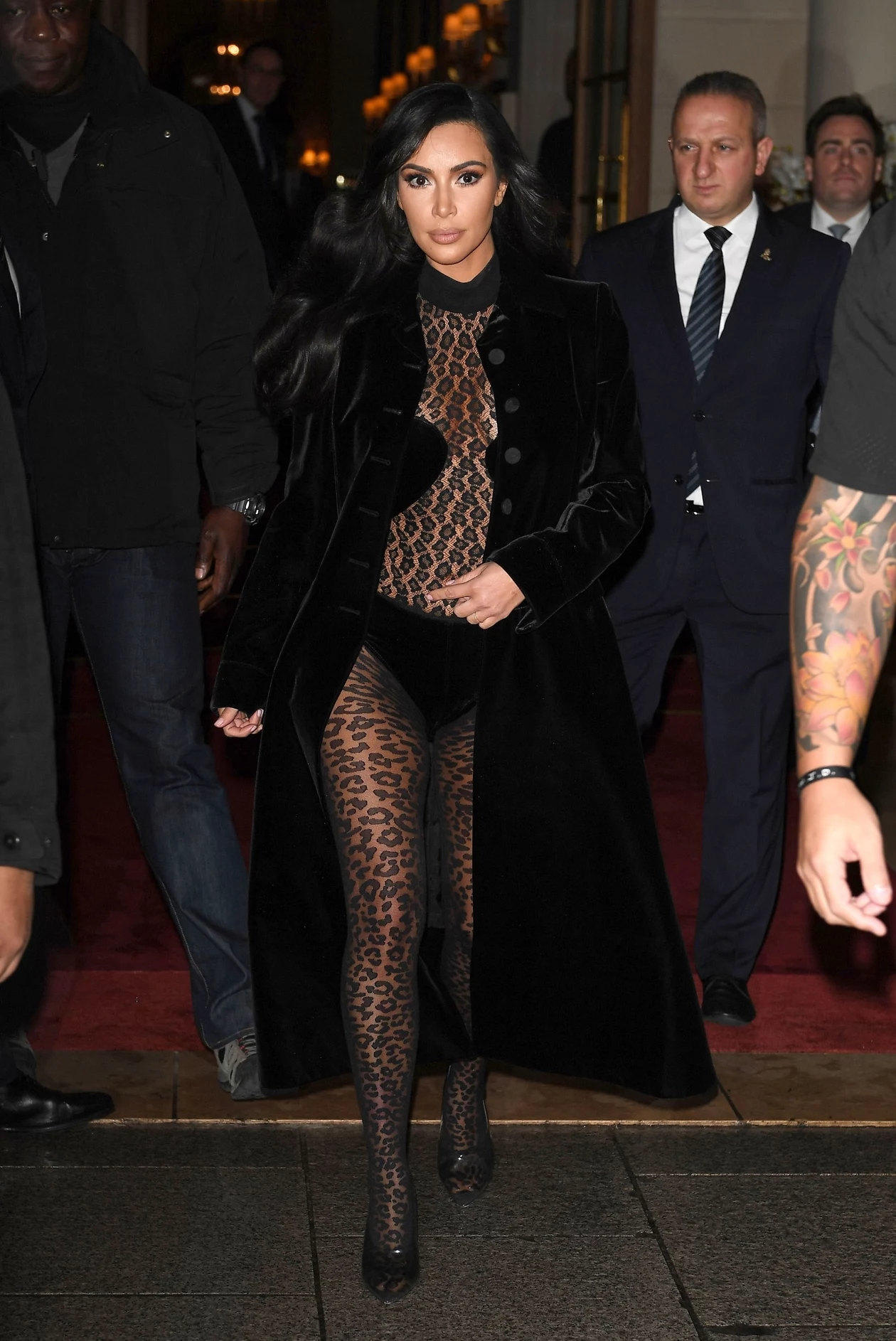Kim Kardashian prowokuje. Kim Kardashian prowokuje.