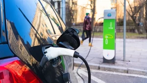 Urzędnicy będą jeździć autami elektrycznymi