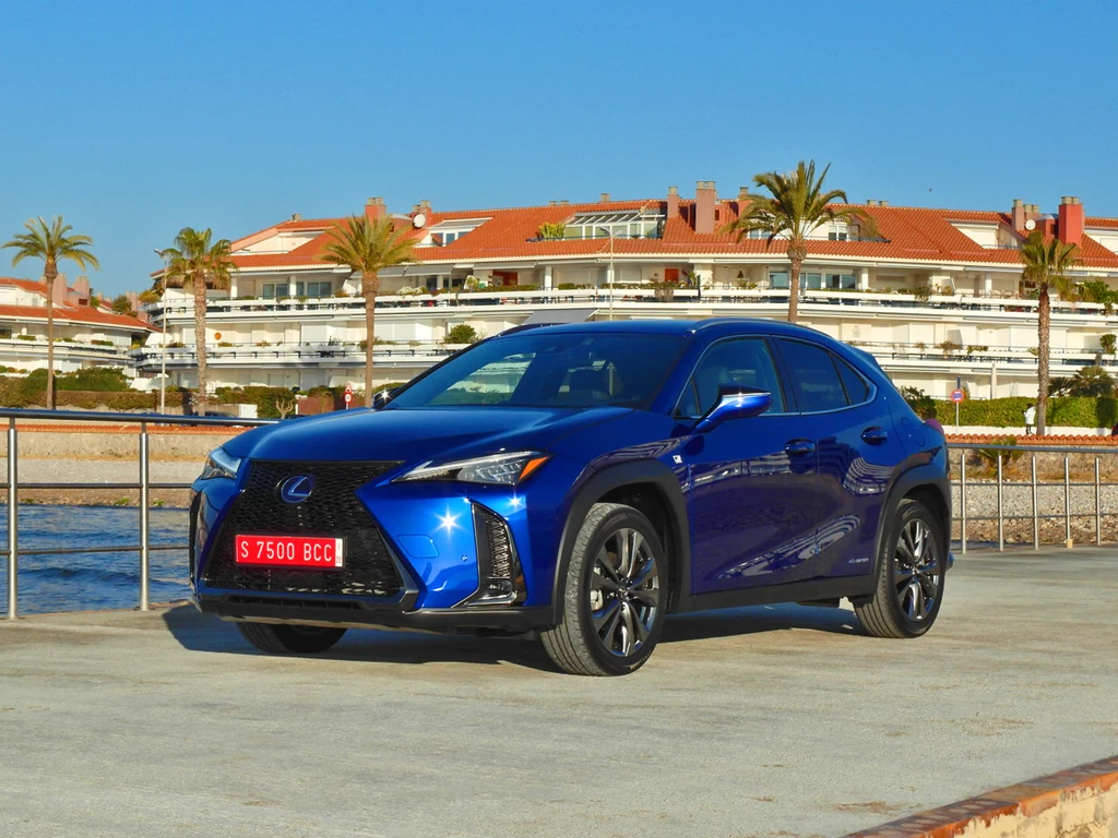 Lexus UX