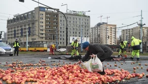Rolnicy protestowali w Warszawie. Wyjątkowe zdjęcie obiegło sieć