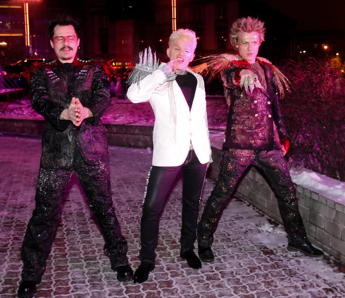 Zespół po kilku latach przerwy wrócił w 2009 roku. W 2011 roku zapowiedziano kolejną płytę. Nagrano nawet single "Kasia" oraz "Astropunk" (w teledysku do utworu wystąpiła Anna Przybylska).