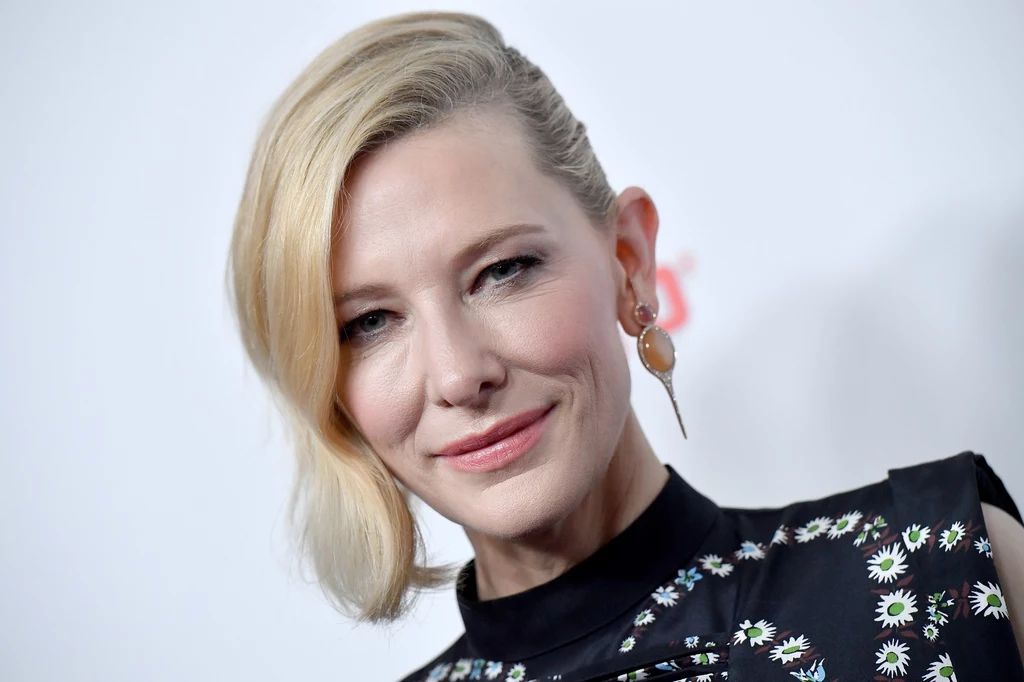 Cate Blanchett stroni do mediów społecznościowych