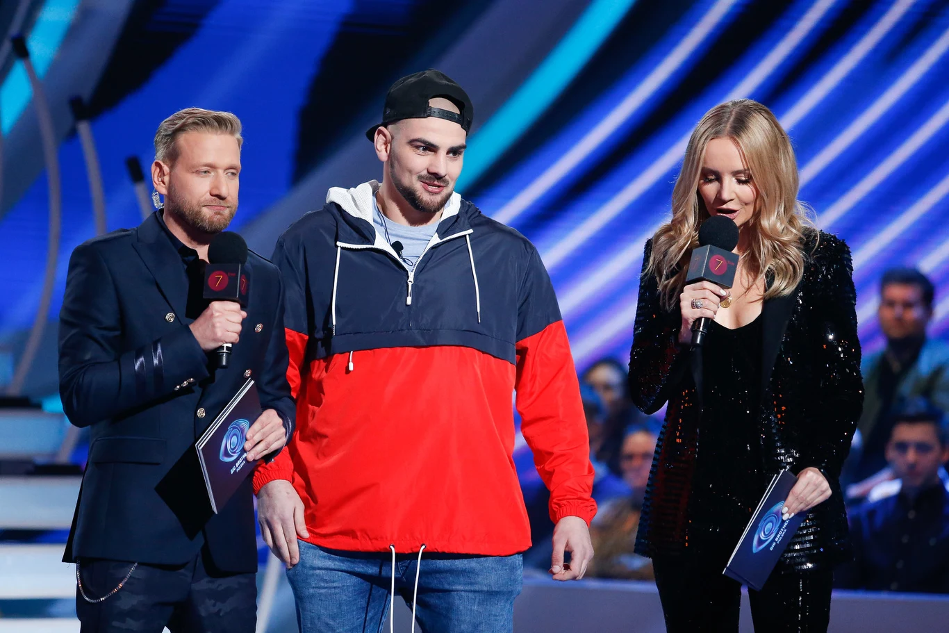 Igor Jakubowski - mieszka w Koninie i ma 27 lat. Zawodowy bokser - brał udział w Igrzyskach Olimpijskich w Rio de Janeiro w 2016. Bardzo zżyty z rodziną, która wiernie kibicuje jego wyczynom sportowym! Igor to sportowiec z zasadami, którymi stara się kierować również w życiu. Razi go pycha, zarozumiałość i brak szacunku. Jest bezkonfliktowy, a w ludziach widzi przede wszystkim dobro. Swoje emocje rozładowuje na sali treningowej. Rodzina opisałaby go jako zwariowanego chłopaka o dobrym sercu.