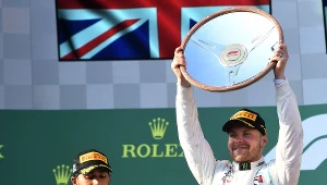Lewis Hamilton (z lewej) i Valtteri Bottas, czyli bohaterowie z Mercedesa