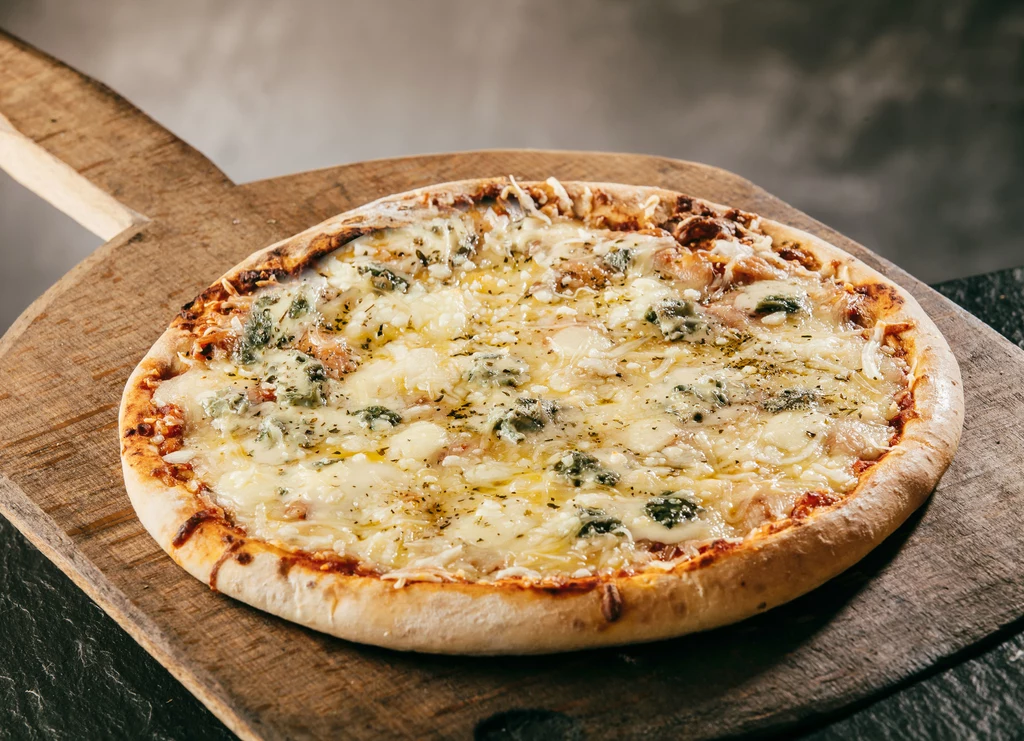 Ten kto spróbował pizzy w słonecznej Italii, może mieć nieco zastrzeżeń do tego dania serwowanego w polskich pizzeriach