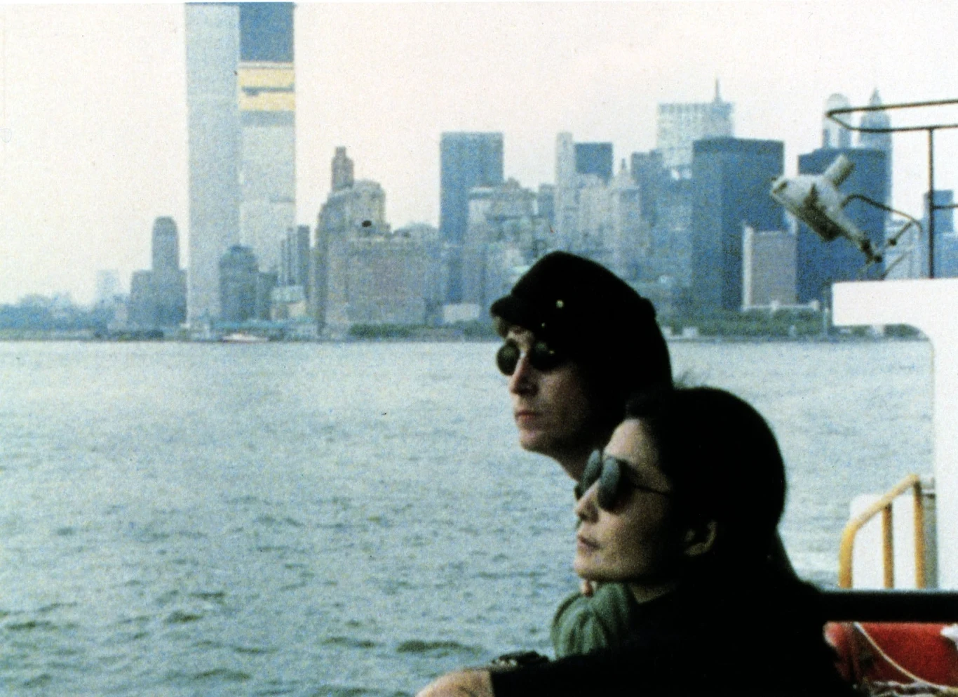 Paul McCartney podkreślał rolę, jaką Yoko Ono odegrała w rozwoju artystycznym Johna Lennona. Mówiąc o twórczości kolegi z zespołu w końcowym okresie działalności The Beatles, stwierdził: "Nie wydaje mi się, by mógł napisać te piosenki bez Yoko. Gdy pojawiła się w jego życiu, pokazała mu zupełnie inny sposób patrzenia na rzeczy, inny sposób bycia. Przyszedł czas, by John odszedł. Odszedłby tak czy inaczej". Paul McCartney podkreślał rolę, jaką Yoko Ono odegrała w rozwoju artystycznym Johna Lennona. Mówiąc o twórczości kolegi z zespołu w końcowym okresie działalności The Beatles, stwierdził: "Nie wydaje mi się, by mógł napisać te piosenki bez Yoko. Gdy pojawiła się w jego życiu, pokazała mu zupełnie inny sposób patrzenia na rzeczy, inny sposób bycia. Przyszedł czas, by John odszedł. Odszedłby tak czy inaczej".