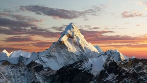 Rośnie w zaskakującym tempie. Odkryto, dlaczego Mt. Everest jest najwyższy