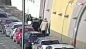 Policja opublikowała zdjęcia i wideo z napaści