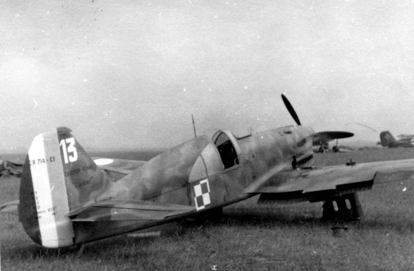 Renault-Caudron CR.714 Cyclone w barwach Groupe de Chasse polonais I/145