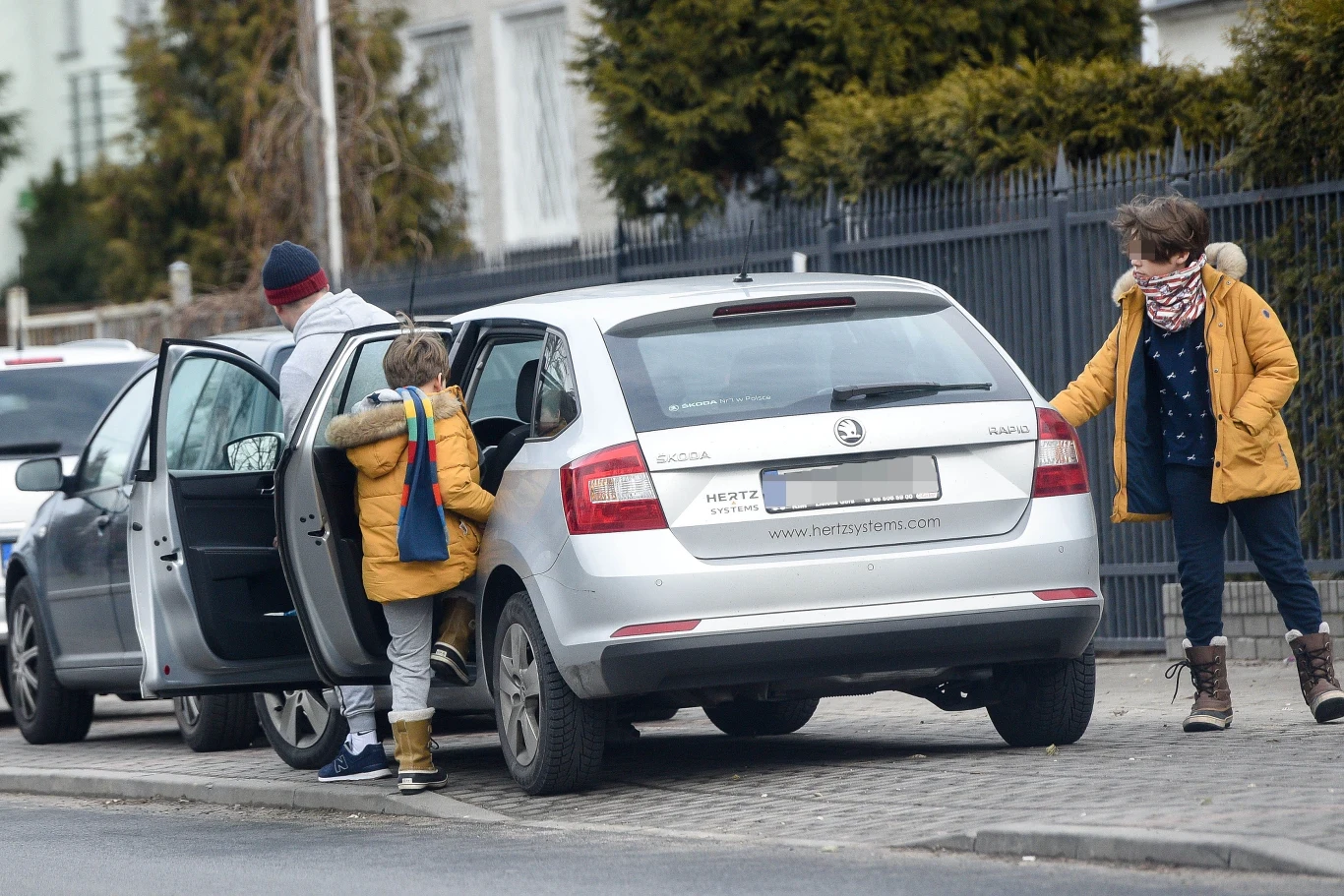 Jacek Rozenek z synami