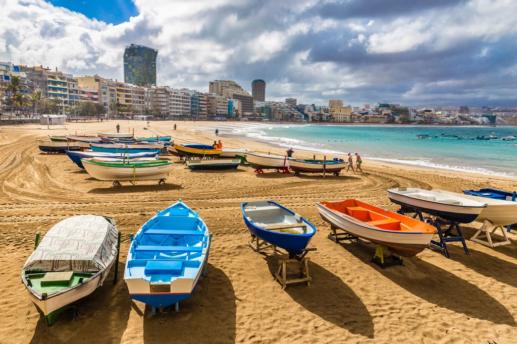 Łodzie na plaży w Las Palmas