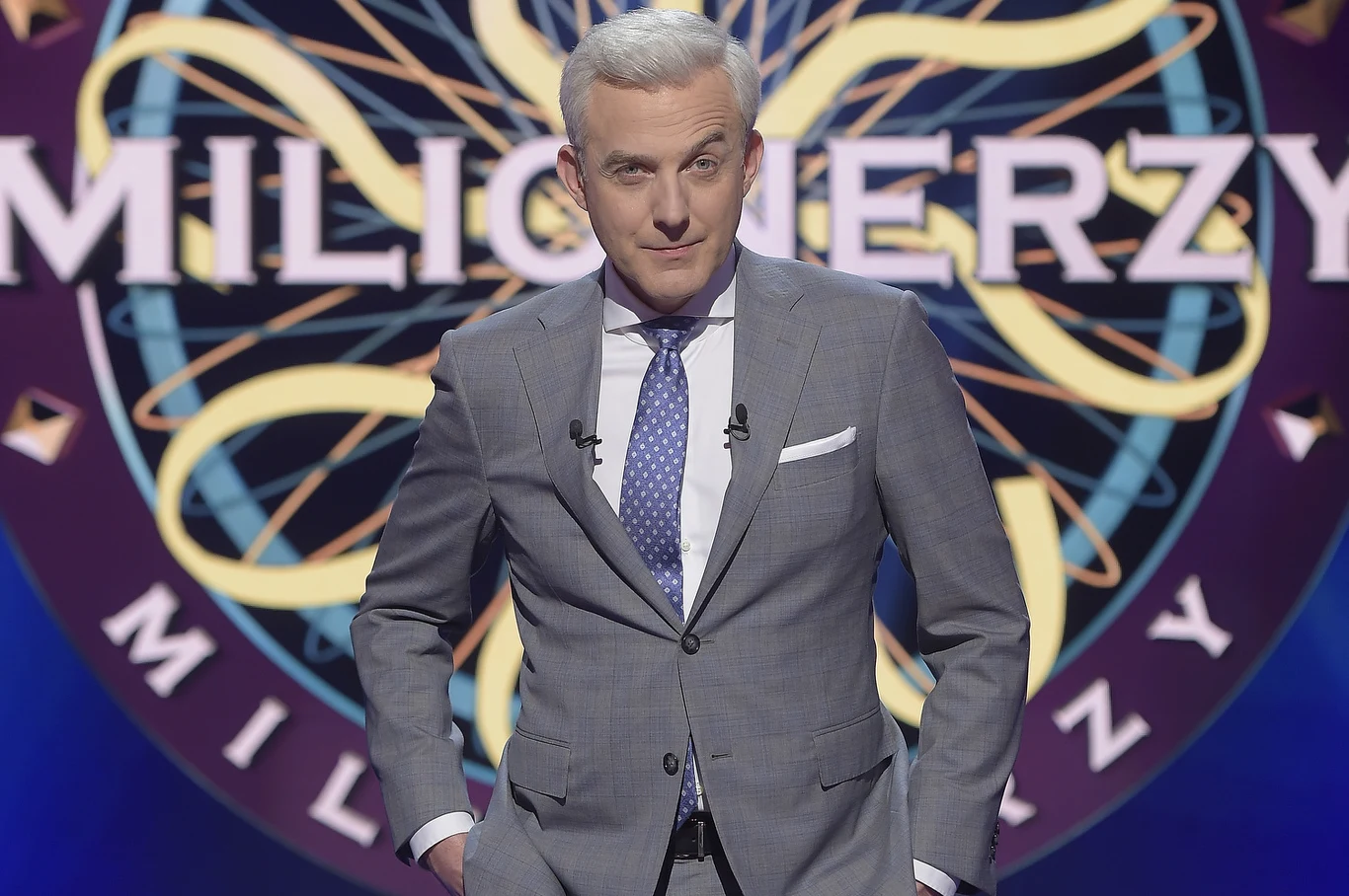 Hubert Urbański na planie "Milionerów" Hubert Urbański na planie "Milionerów"